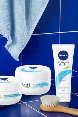 Nıvea Soft Nemlendirici Bakım Kremi 300 ML